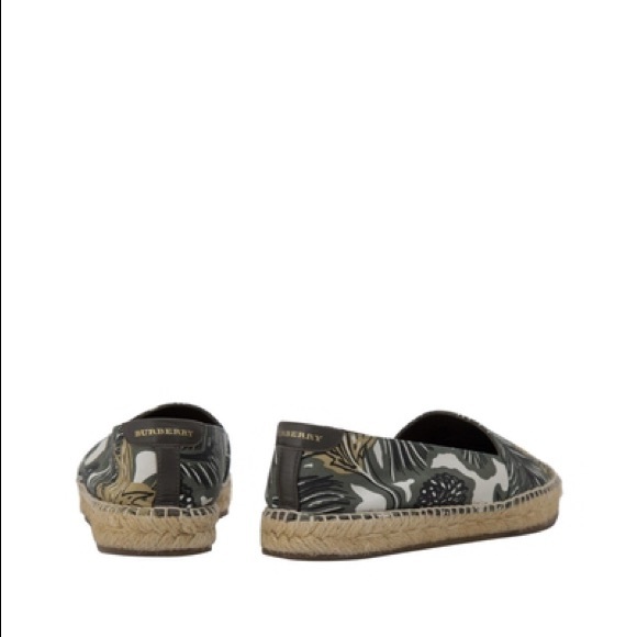 Burberry Floral Hodgeson Flo Flat Espadrilles - Picture 4 of 11